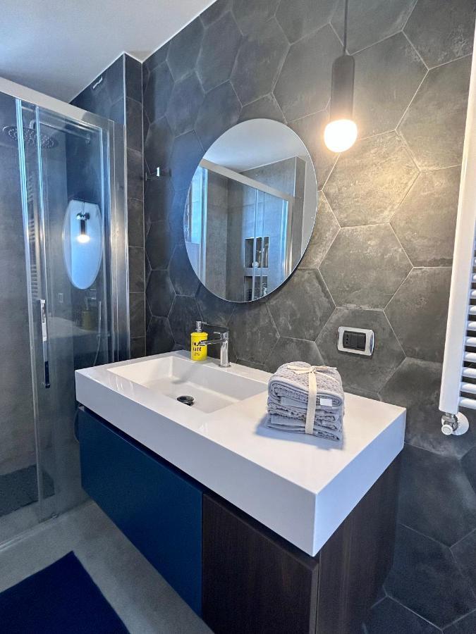 Isola Rovi Apartment Бари Екстериор снимка