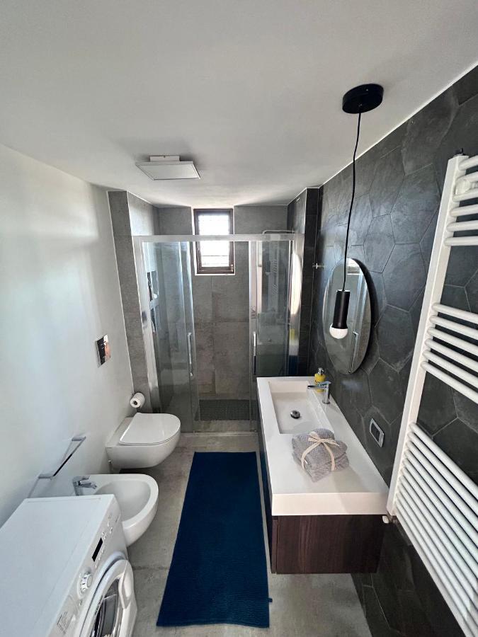 Isola Rovi Apartment Бари Екстериор снимка