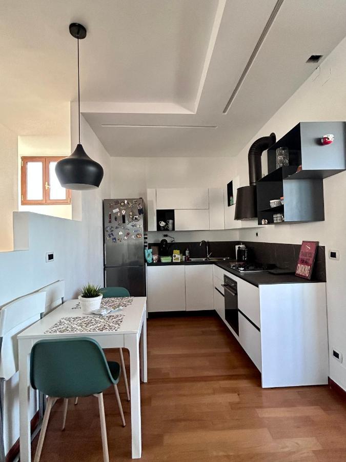 Isola Rovi Apartment Бари Екстериор снимка