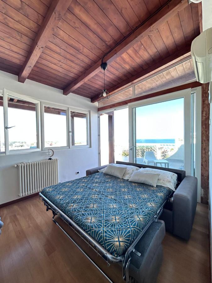 Isola Rovi Apartment Бари Екстериор снимка