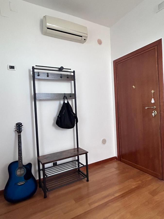 Isola Rovi Apartment Бари Екстериор снимка