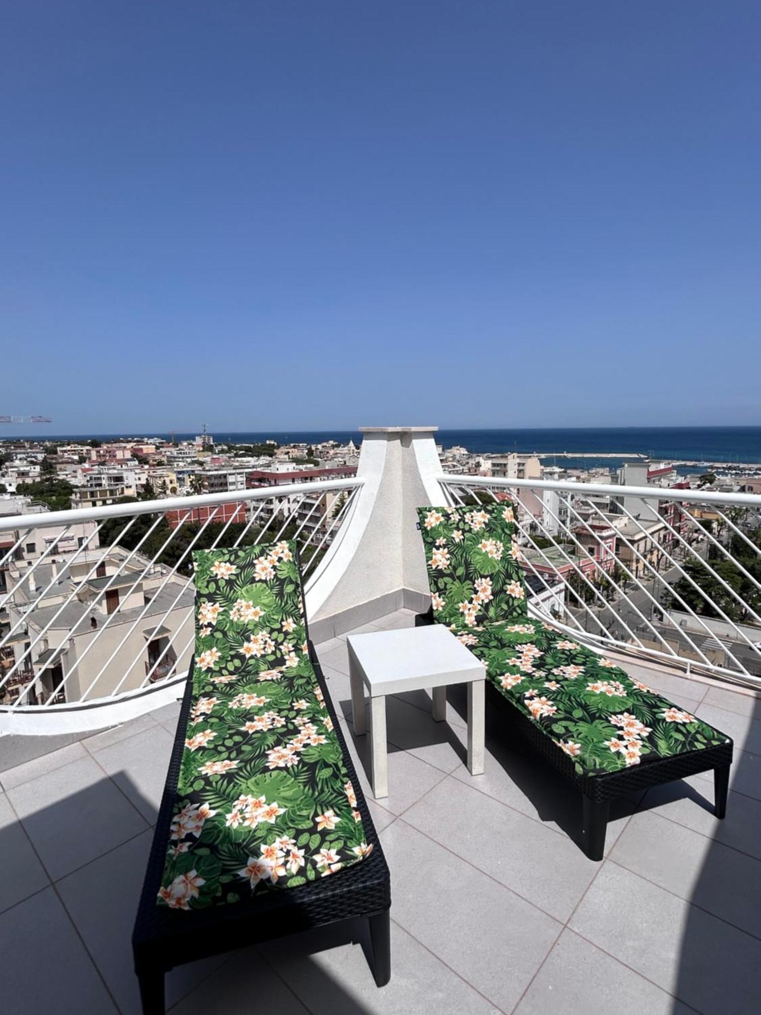 Isola Rovi Apartment Бари Екстериор снимка